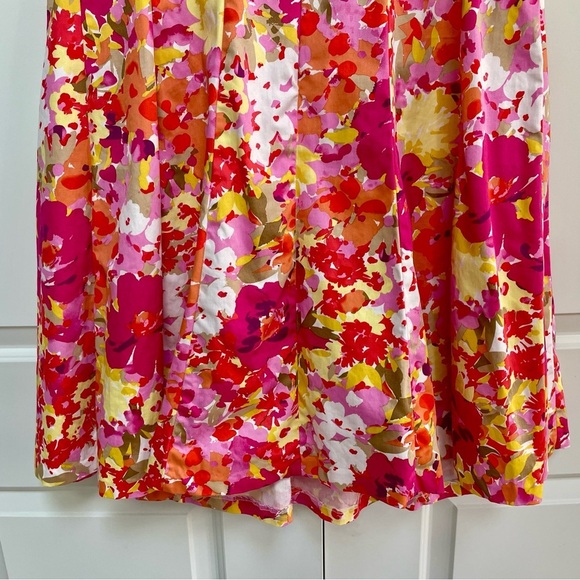 Dressbarn Bright Floral Sleeveless Zip Back Lined Woman's Knee Length Dress - Picture 7 of 12